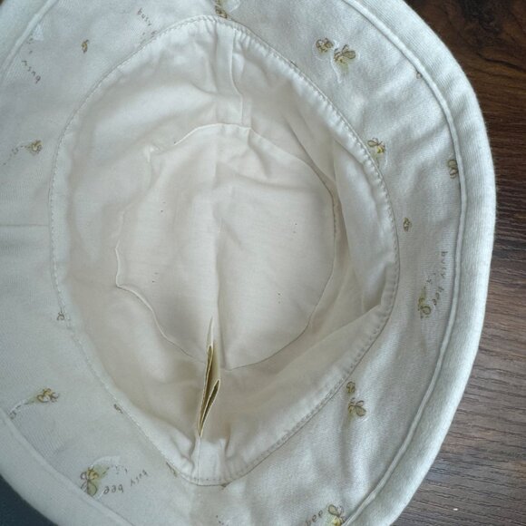 Vintage Classic Winnie the Pooh Cream Unisex Baby Bucket Hat - Picture 5 of 6